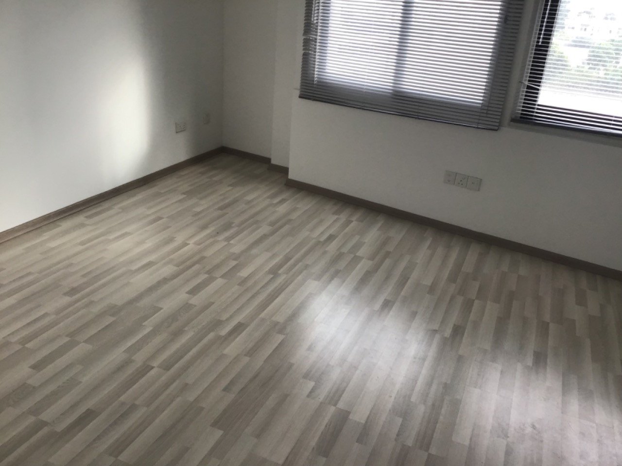 Property for Rent: Commercial (Office) in Latsia, Nicosia for Rent | Key Realtor Cyprus