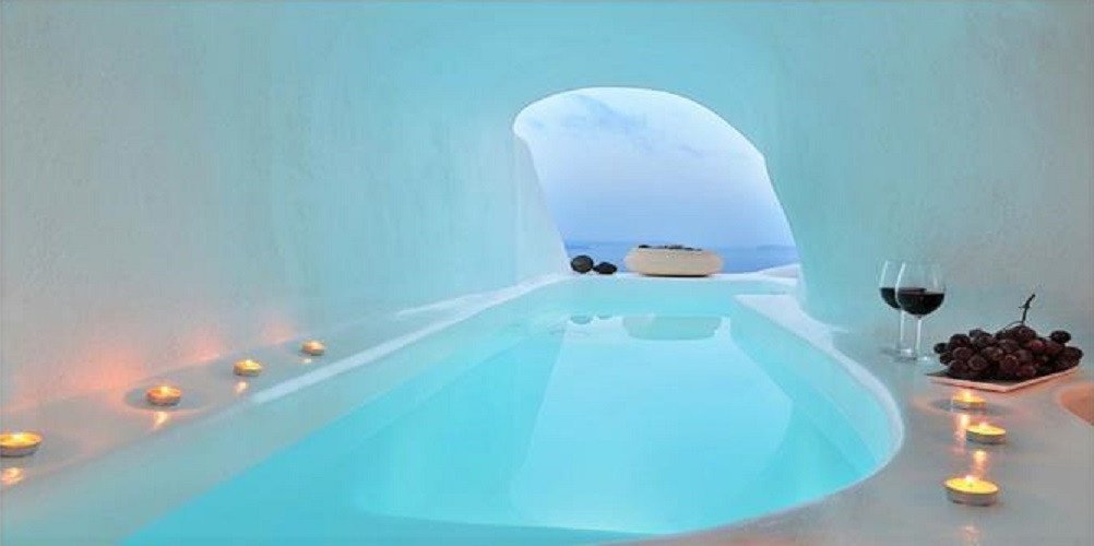 Property for Sale: Commercial (Hotel) in Oia Town, Santorini  | Key Realtor Cyprus