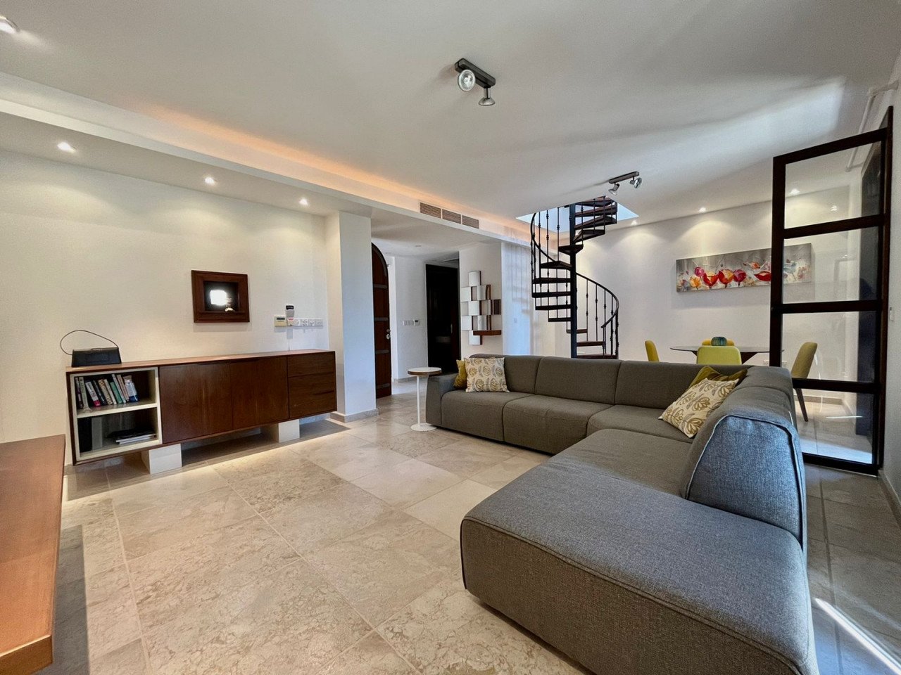 Property for Sale: Apartment (Flat) in Park Lane Area, Limassol  | Key Realtor Cyprus