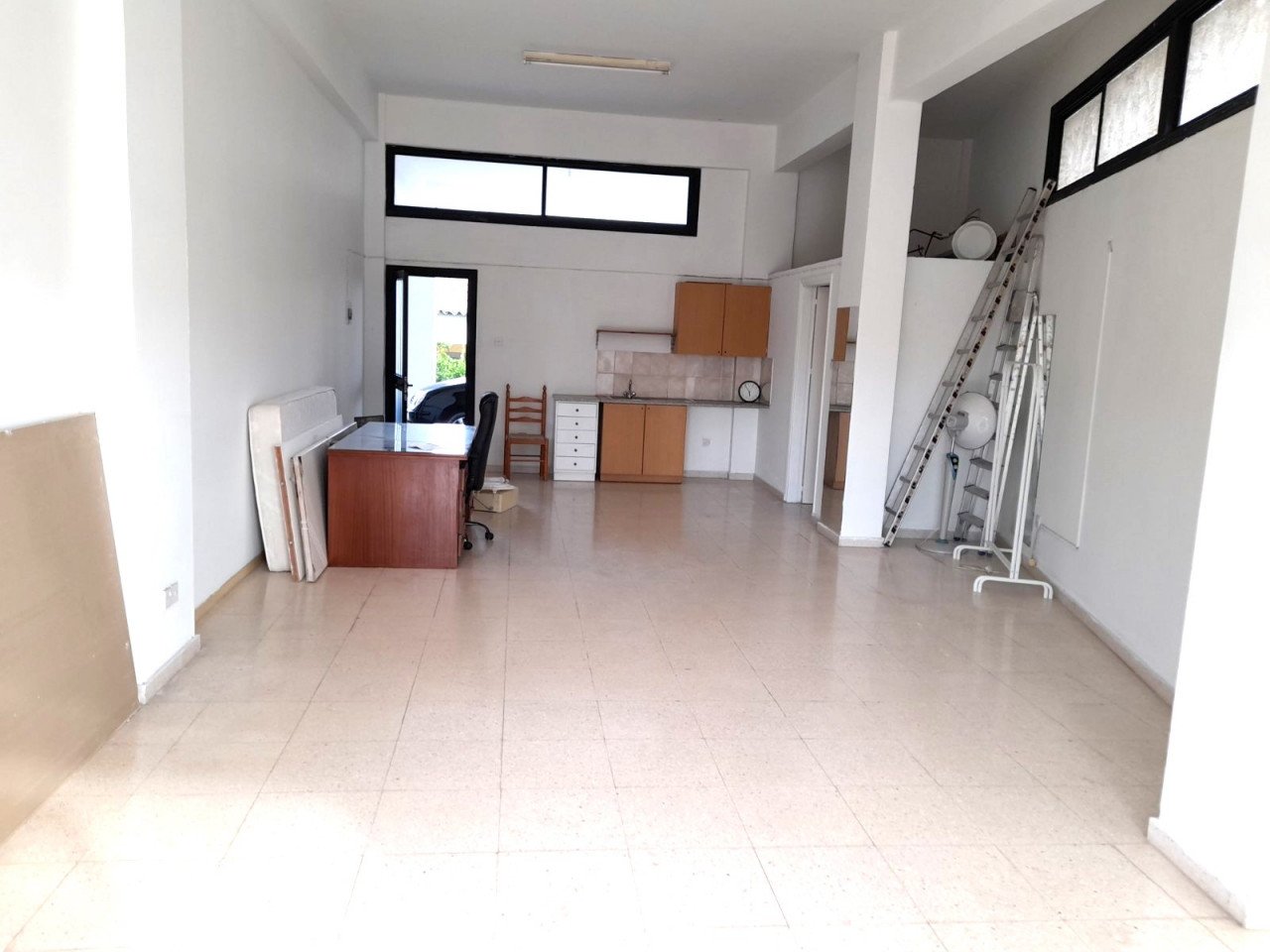 Property for Rent: Commercial (Shop) in Latsia, Nicosia for Rent | Key Realtor Cyprus