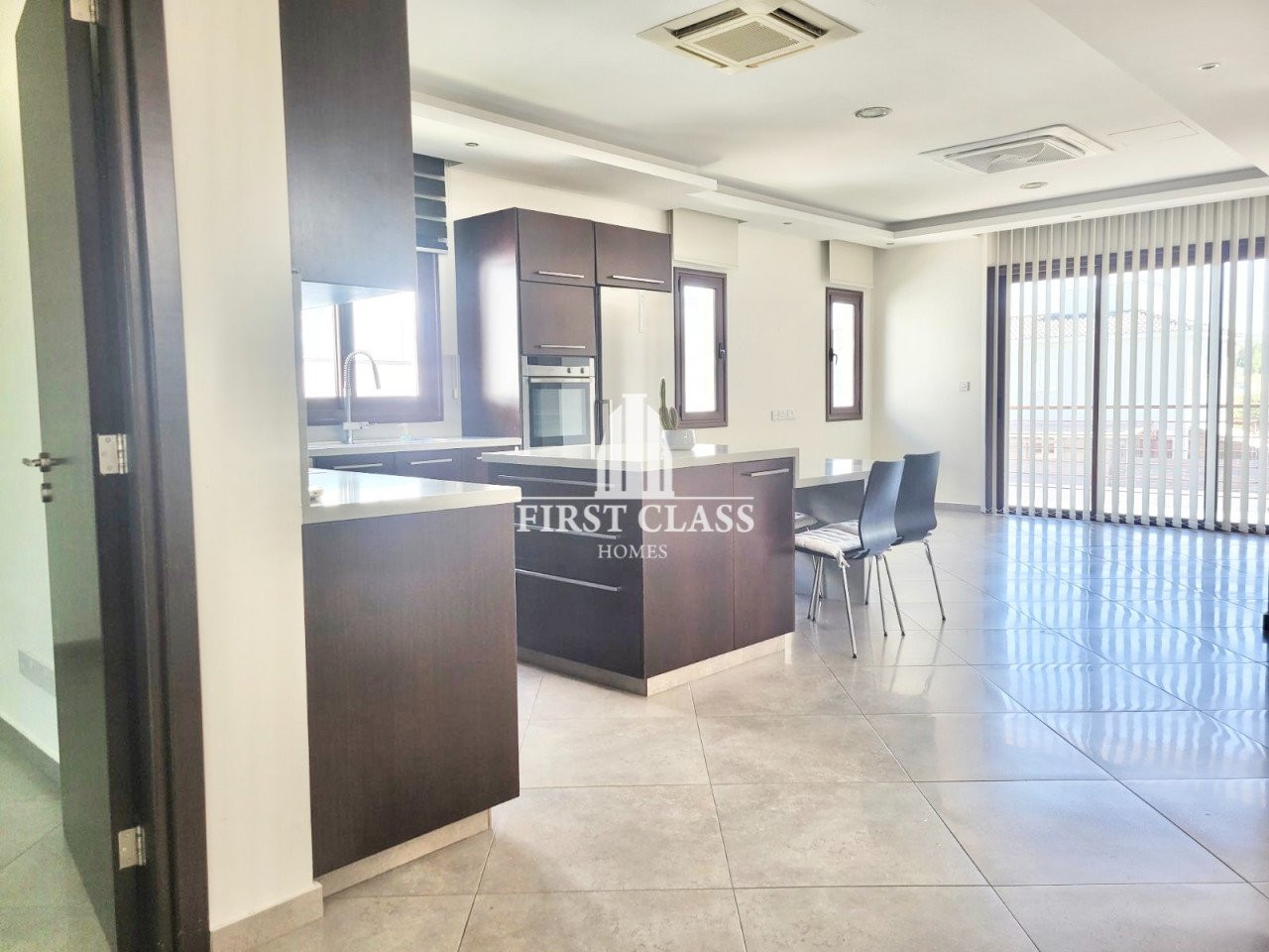 Property for Rent: Upper House (Flat) in Strovolos, Nicosia for Rent | Key Realtor Cyprus