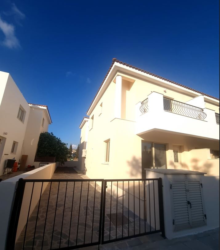 Property for Rent: House (Semi detached) in Geroskipou, Paphos for Rent | Key Realtor Cyprus