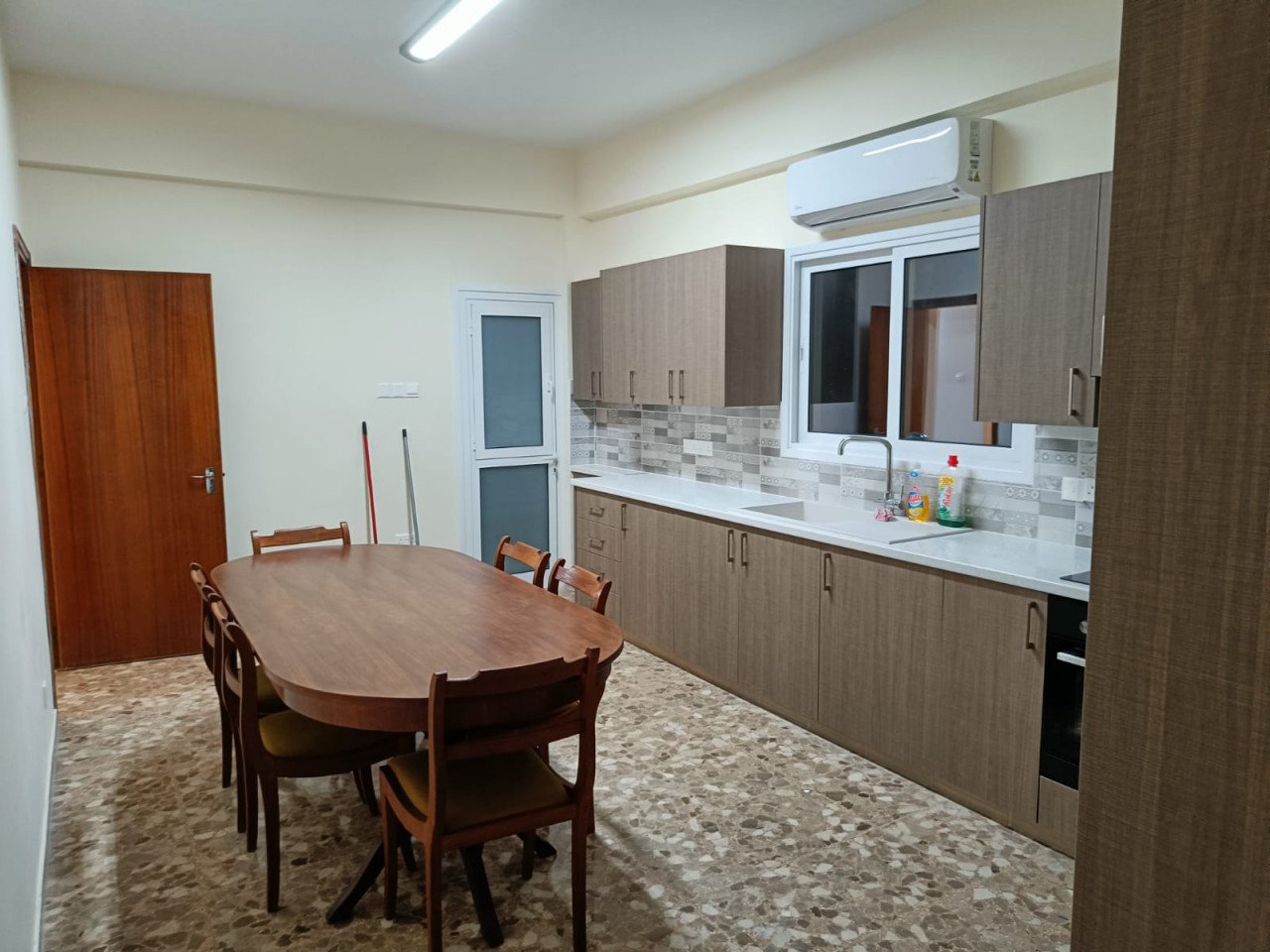 Property for Rent: Apartment (Flat) in Agios Dometios, Nicosia for Rent | Key Realtor Cyprus