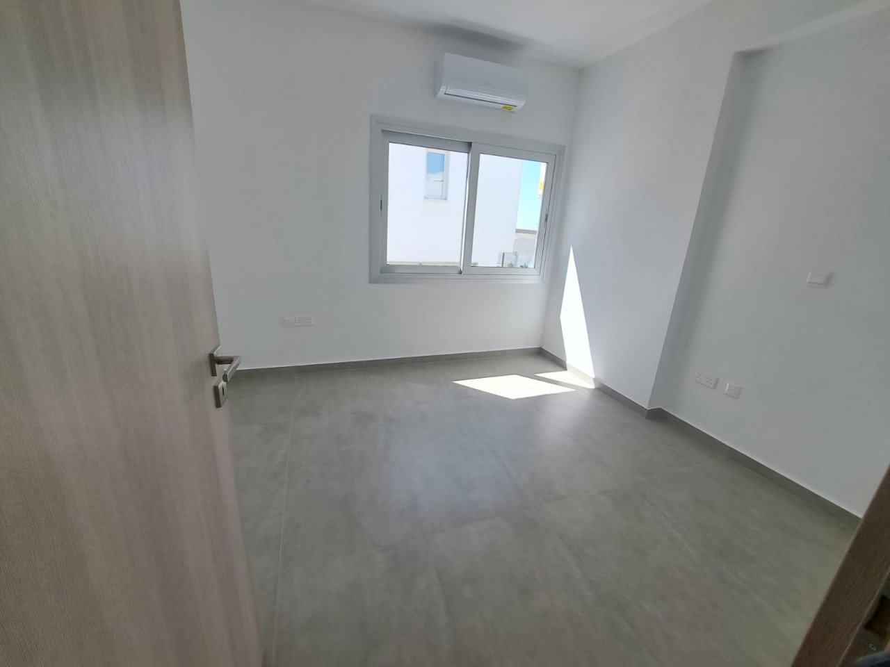 Property for Rent: Commercial (Office) in Pano Paphos, Paphos for Rent | Key Realtor Cyprus